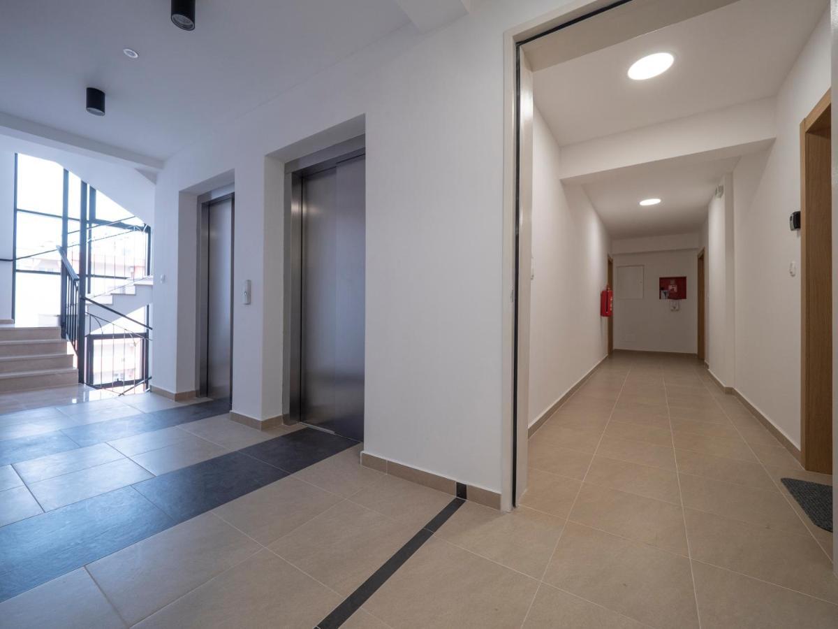 Cozy Studio Apartment Mila Podgorica Bagian luar foto